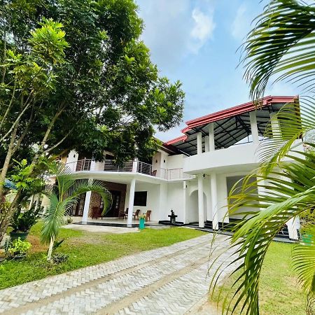 White Win Villa Elewala Exterior foto