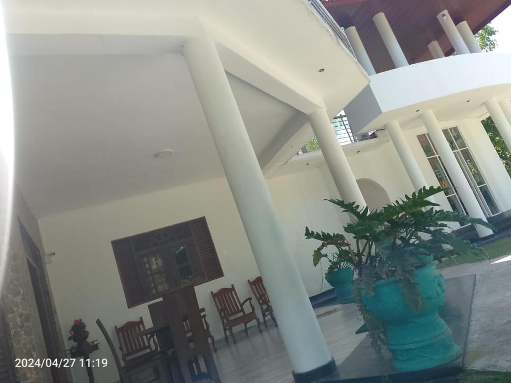White Win Villa Elewala Exterior foto